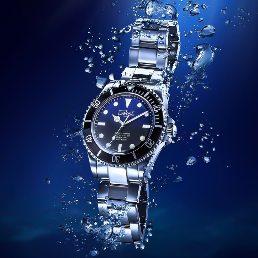 Untitled-2_0000_Daring-watch-diving-into-sea-with-air-bubbles-in-product-photography-with-white-background-ezgif.com-web